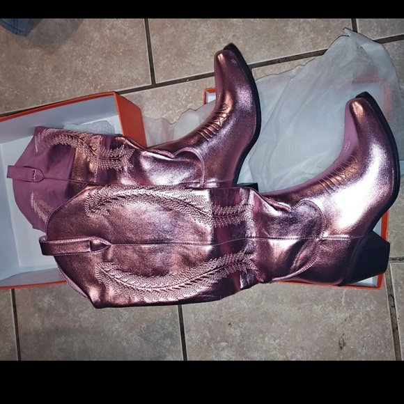 Shoes - Metallic knee high western boots